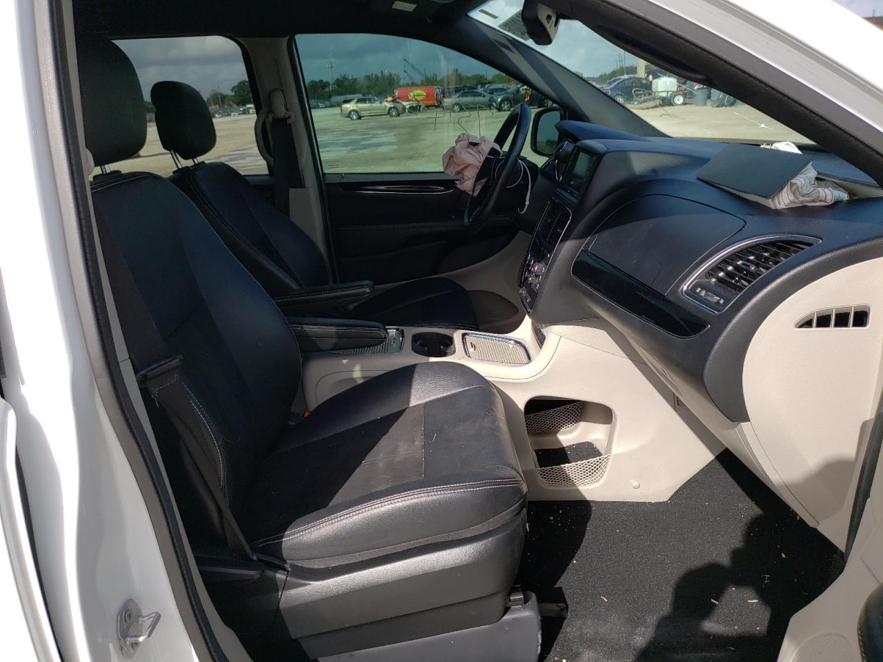 Photo 5 from auction – 2019 DODGE GRAND CARA with VIN 2C4RDGCG3KR631962