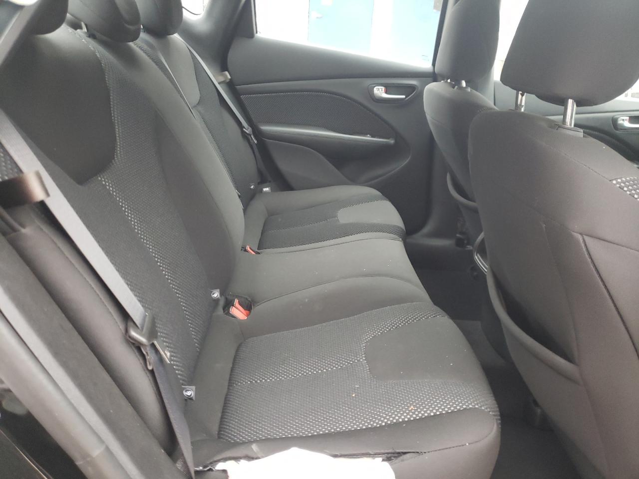 Photo 6 from auction – 2016 DODGE DART SE with VIN 1C3CDFAA6GD607748