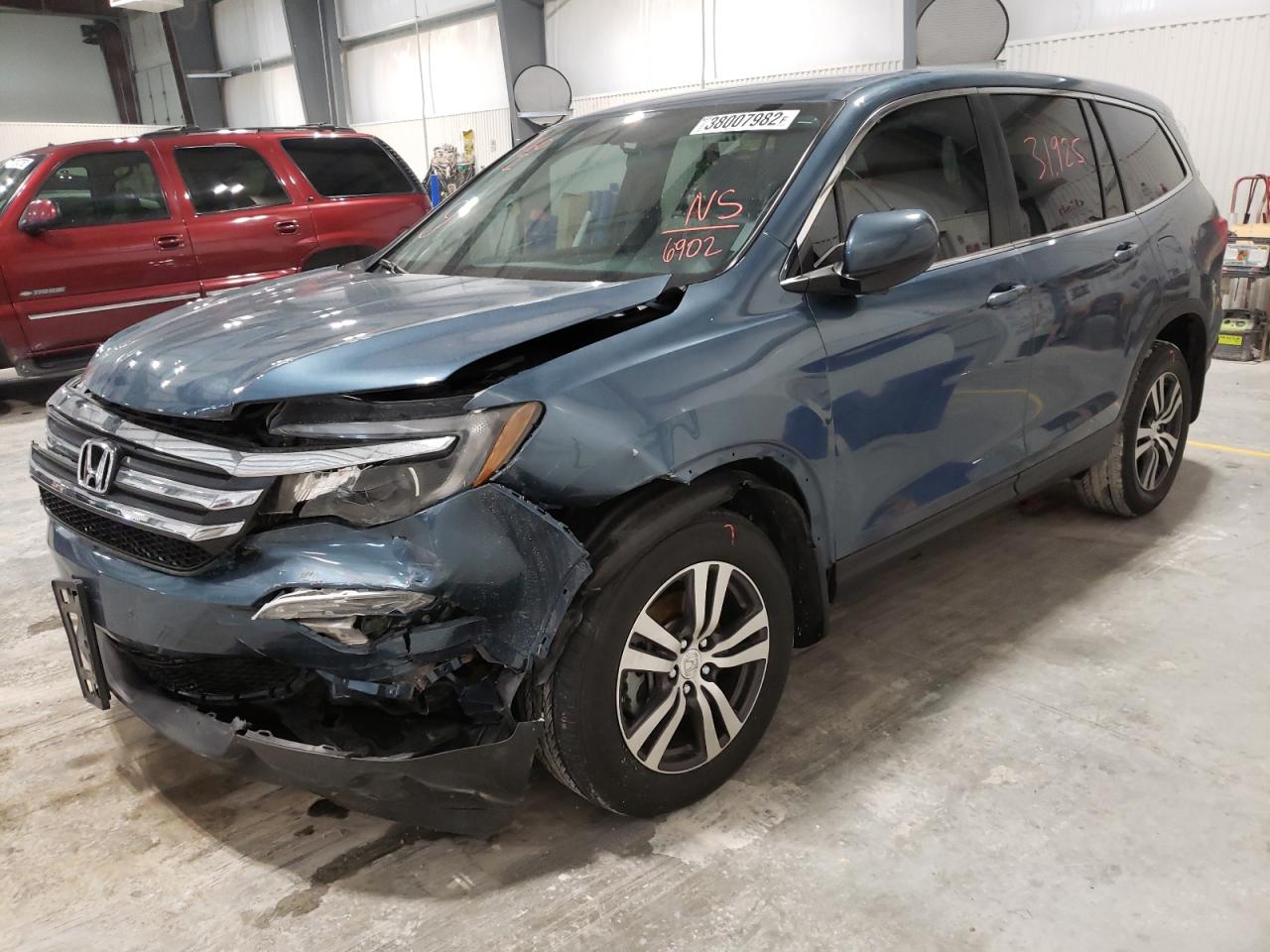 صورة رقم 2 من المزاد - 2018 HONDA PILOT EX مع VIN 5FNYF6H38JB066902