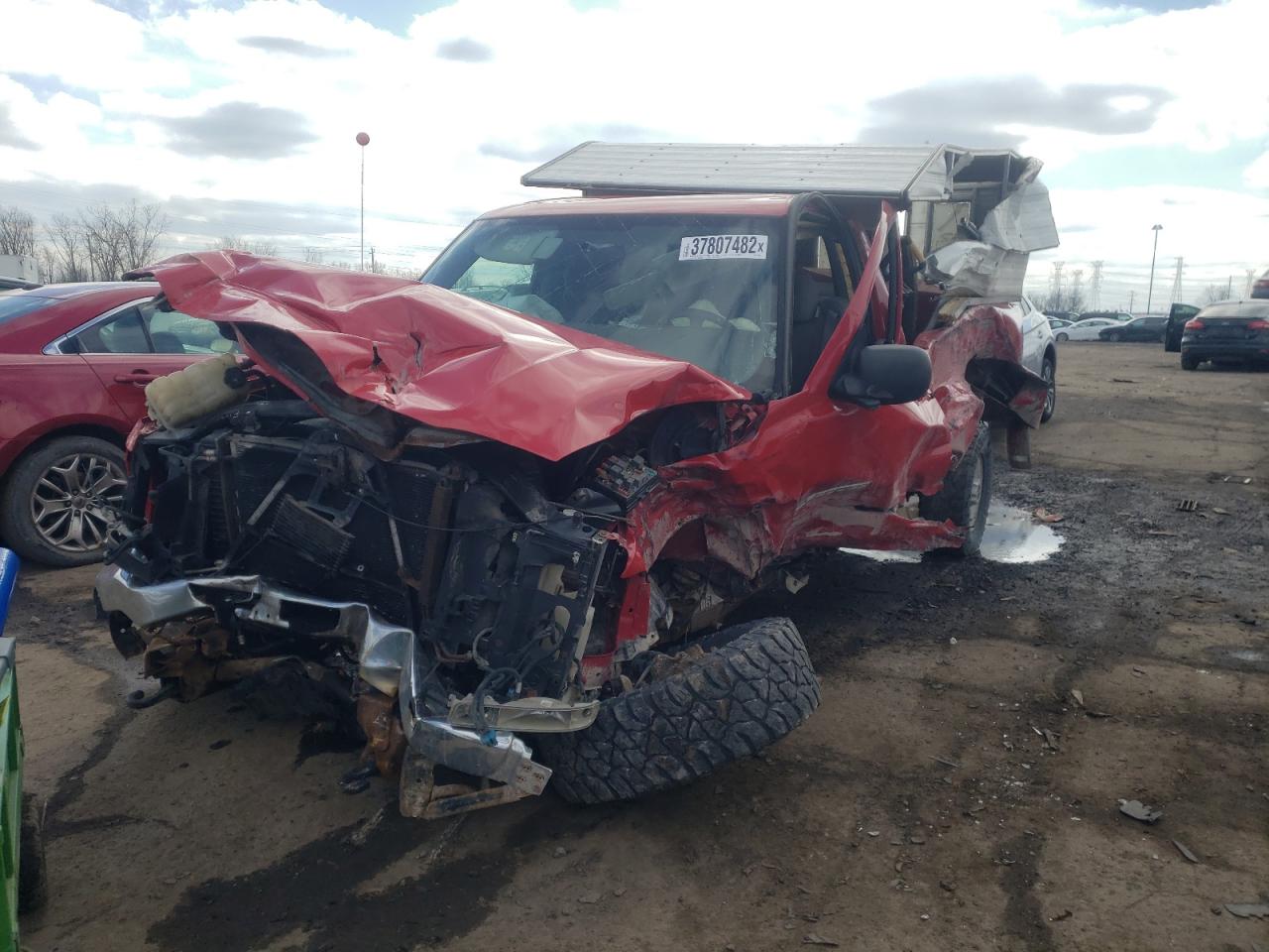 Photo 2 from auction – 2005 GMC SIERRA K25 with VIN 1GTHK24U95E279626