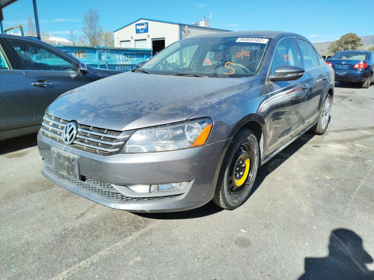 Photo 9 from auction – 2012 VOLKSWAGEN PASSAT SEL with VIN 1VWCM7A35CC045079