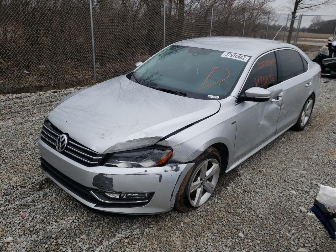 Photo 2 from auction – 2015 VOLKSWAGEN PASSAT S with VIN 1VWAS7A37FC114193