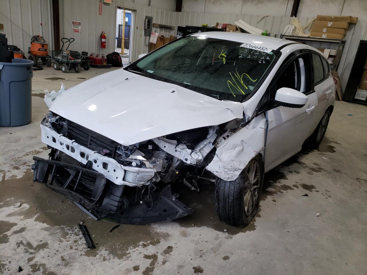 Photo 2 from auction – 2018 FORD FOCUS SE with VIN 1FADP3K26JL295124