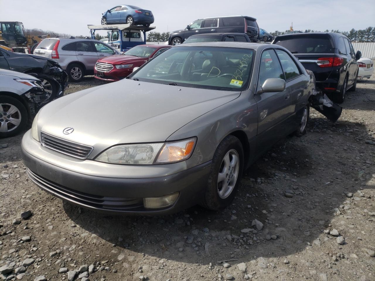 Photo 2 from auction – 1998 LEXUS ES 300 with VIN JT8BF28G0W5038486