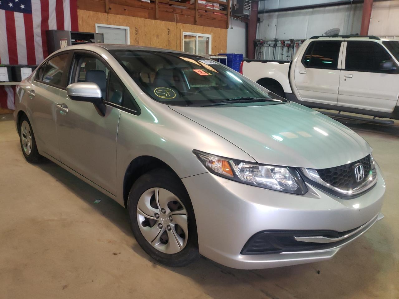 HONDA CIVIC LX 2015 with VIN 19XFB2F56FE095103 - Photo from auction