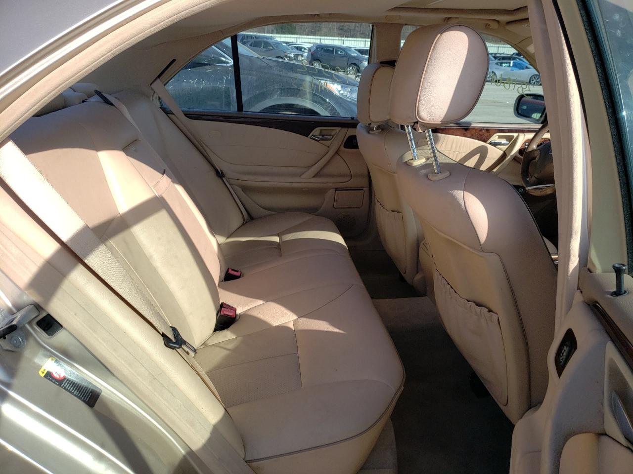 Photo 6 from auction – 2001 MERCEDES-BENZ E 320 4MAT with VIN WDBJF82J91X057859