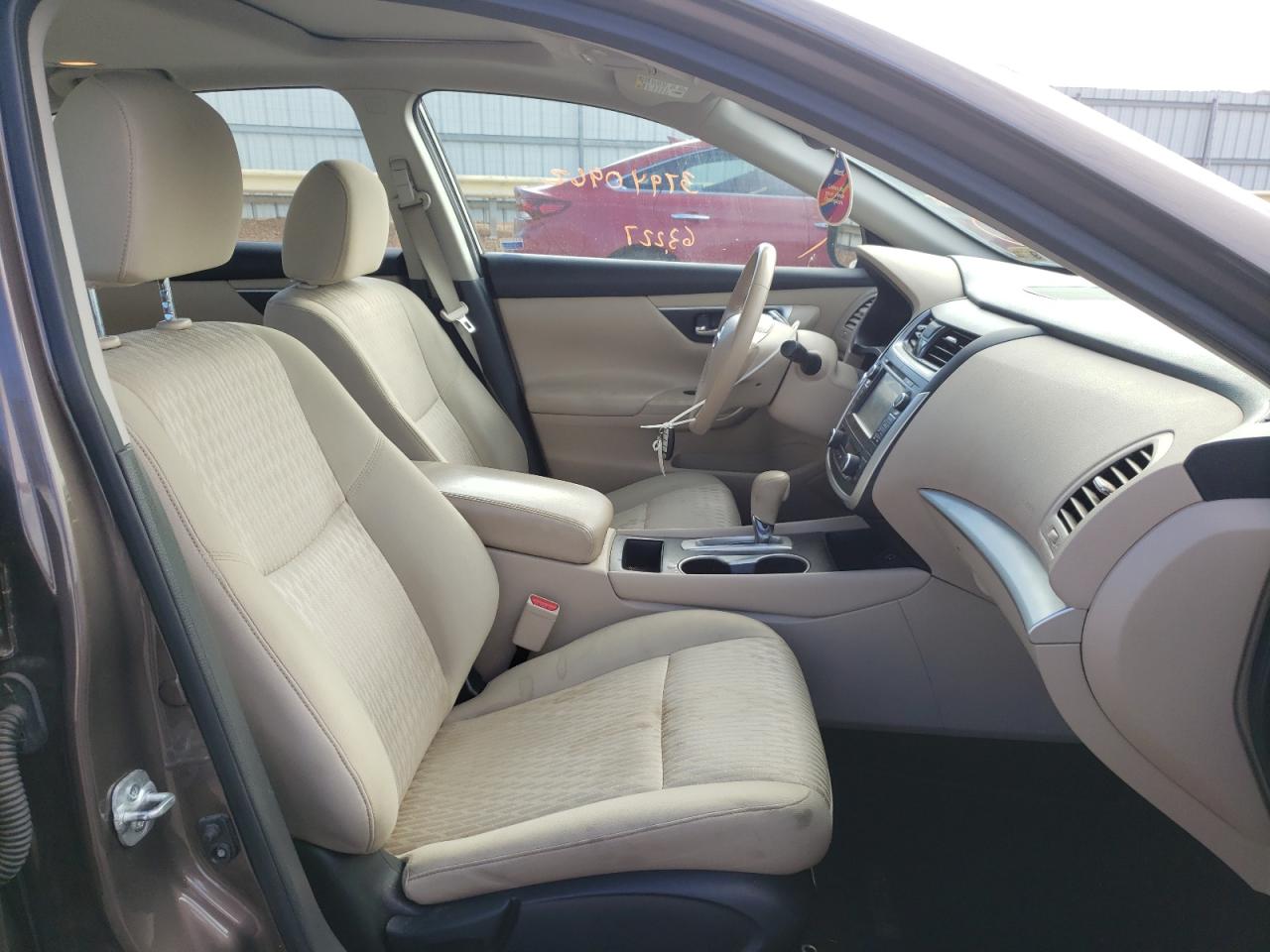 Photo 5 from auction – 2016 NISSAN ALTIMA 2.5 with VIN 1N4AL3AP1GC152540