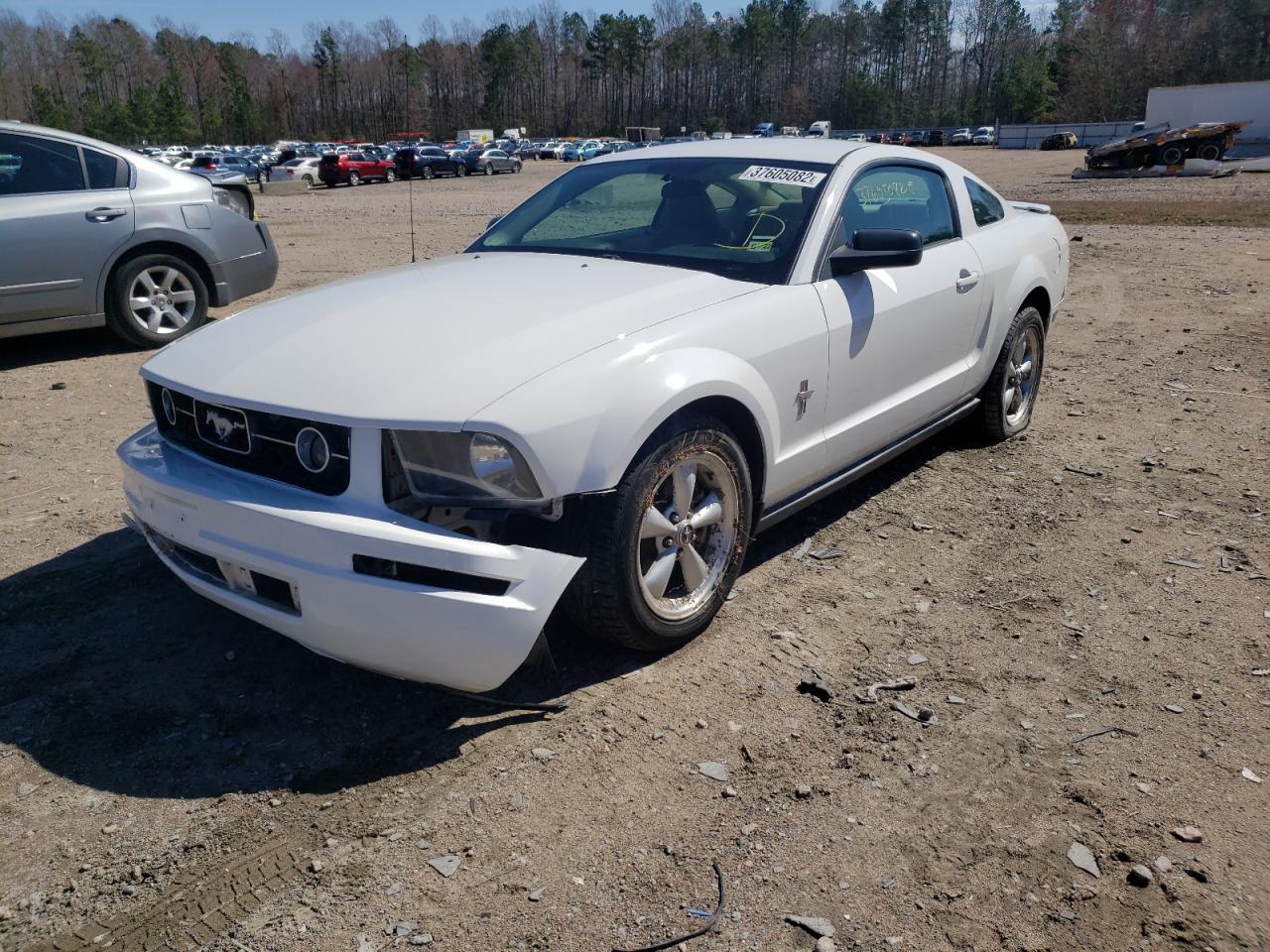 Photo 2 from auction – 2007 FORD MUSTANG with VIN 1ZVFT80N075342182