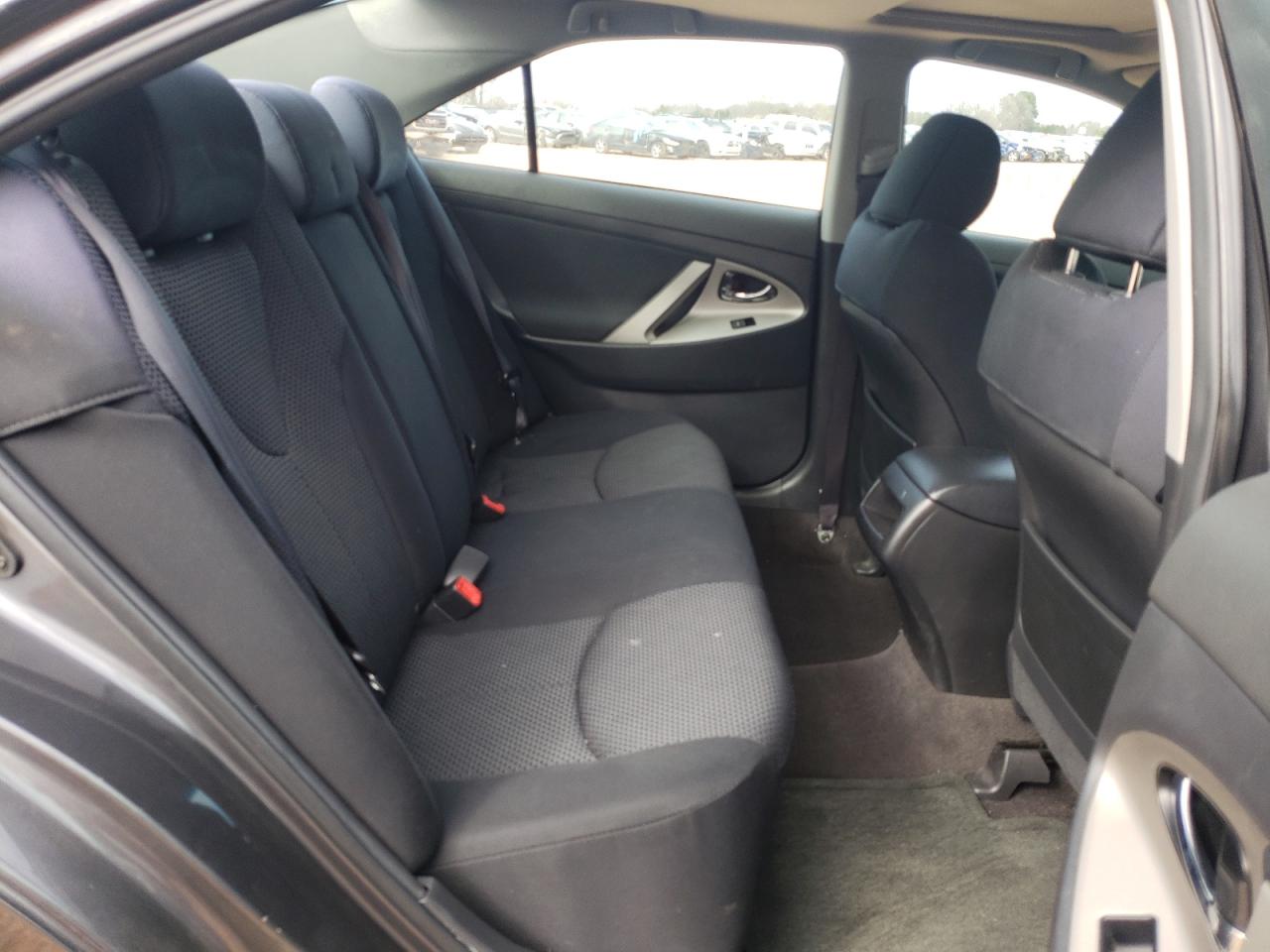 Photo 6 from auction – 2010 TOYOTA CAMRY BASE with VIN 4T1BF3EK2AU005466