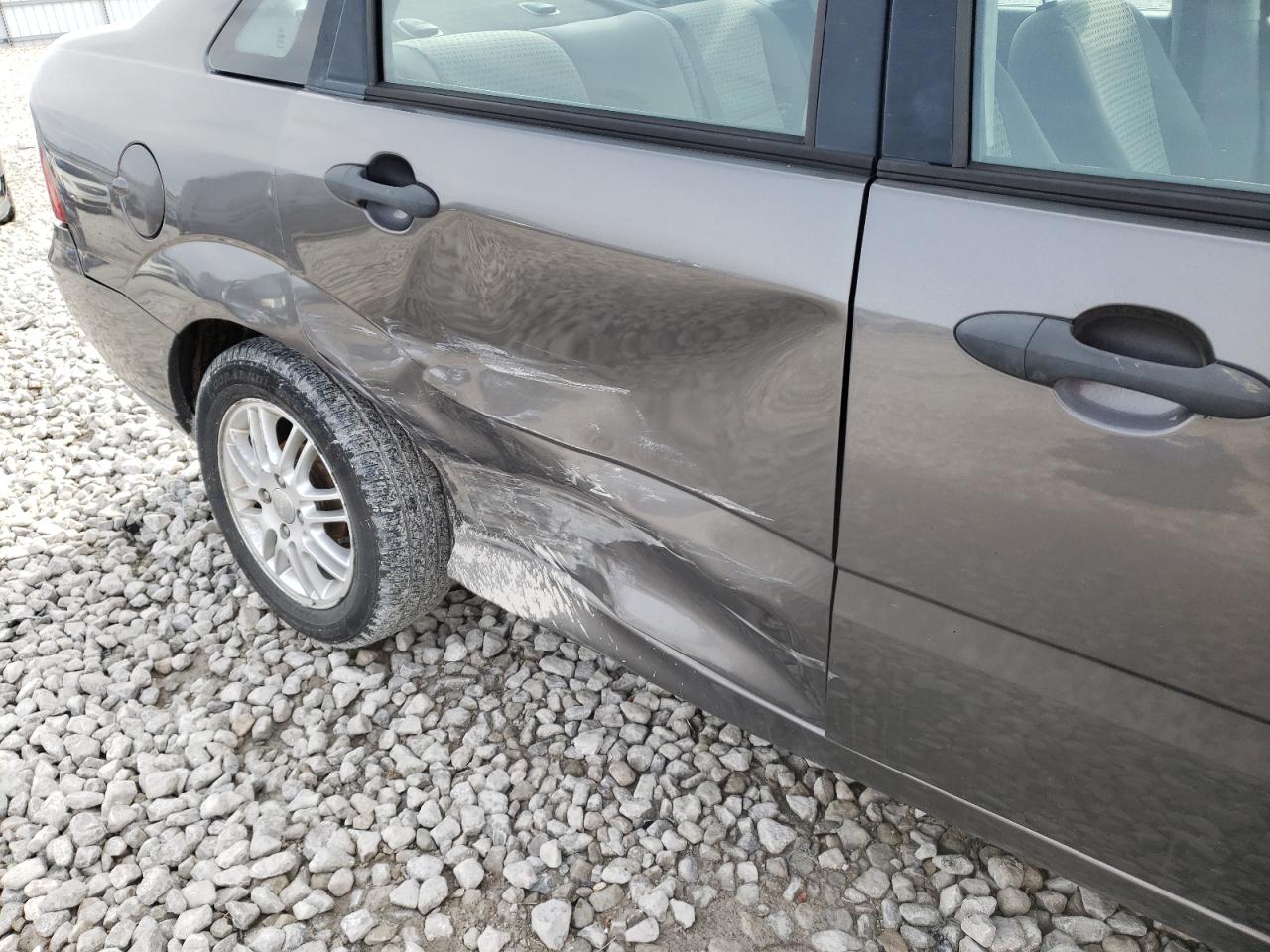 Photo 9 from auction – 2006 FORD FOCUS ZX4 with VIN 1FAHP34N16W219633