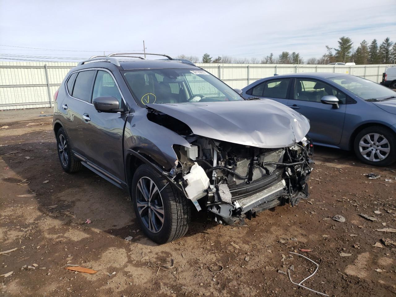 NISSAN ROGUE S 2017 with VIN 5N1AT2MT7HC861192 - Photo from auction