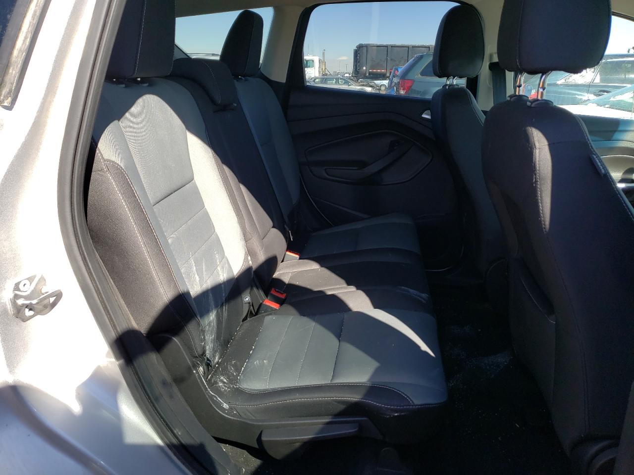 Photo 6 from auction – 2016 FORD ESCAPE SE with VIN 1FMCU9G90GUA69196
