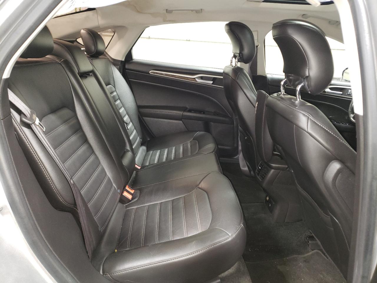 Photo 6 from auction – 2014 FORD FUSION SE with VIN 3FA6P0HD8ER140646