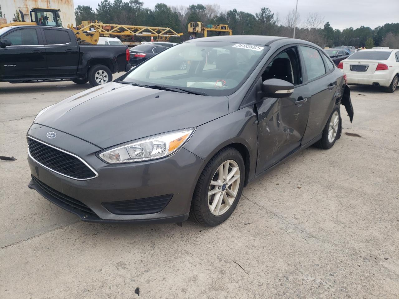 Photo 2 from auction – 2017 FORD FOCUS SE with VIN 1FADP3F27HL208304