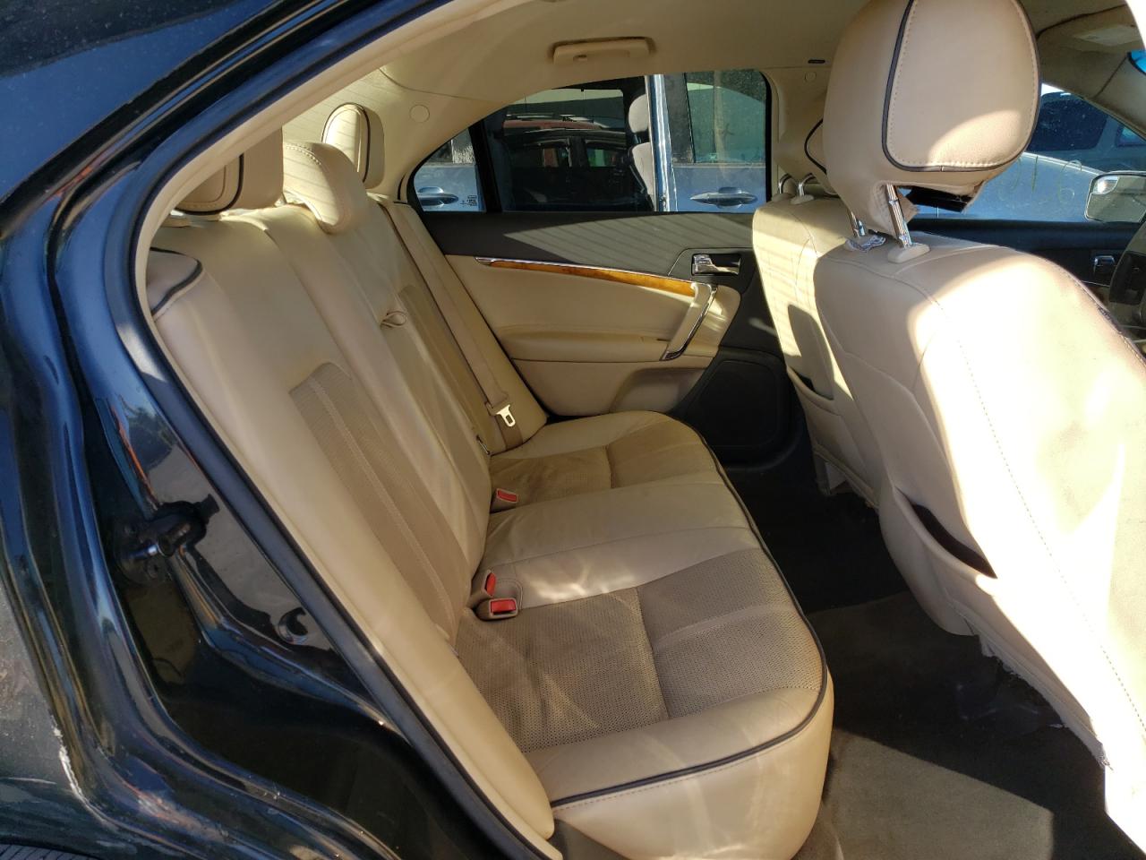 Photo 6 from auction – 2012 LINCOLN MKZ with VIN 3LNHL2GC1CR833327