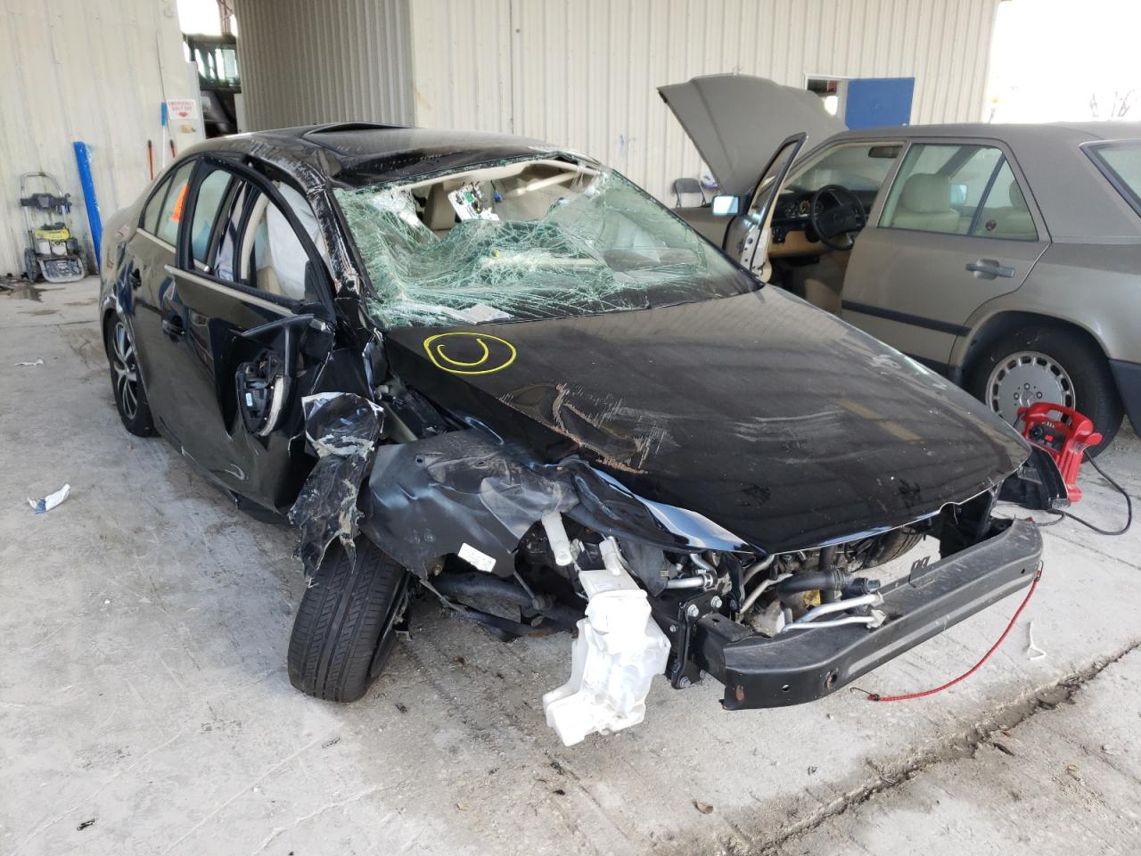 Photo 1 from auction – 2017 VOLKSWAGEN JETTA SE with VIN 3VWDB7AJ4HM408678