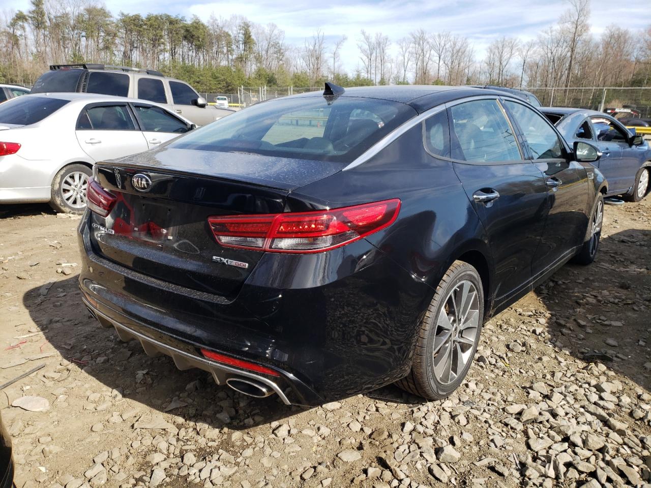 Photo 4 from auction – 2016 KIA OPTIMA SX with VIN 5XXGW4L22GG077009