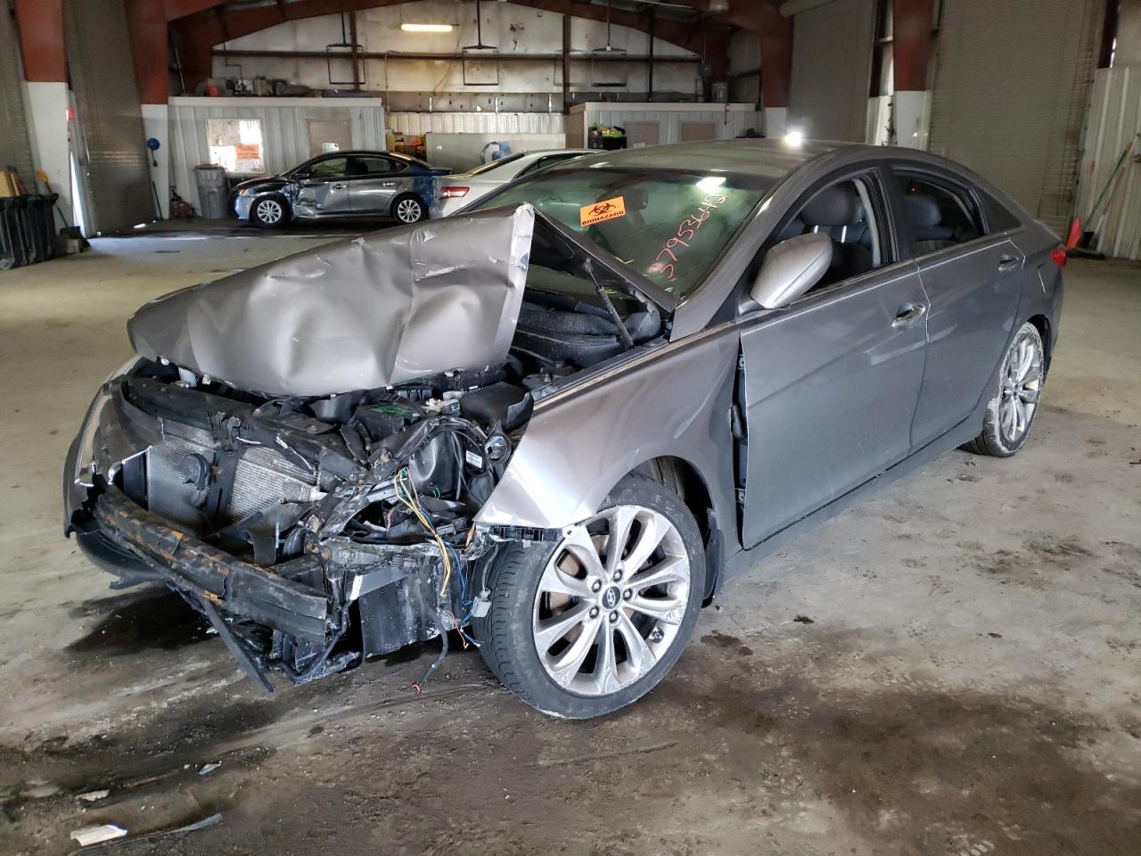 Photo 2 from auction – 2013 HYUNDAI SONATA SE with VIN 5NPEC4AC8DH717431