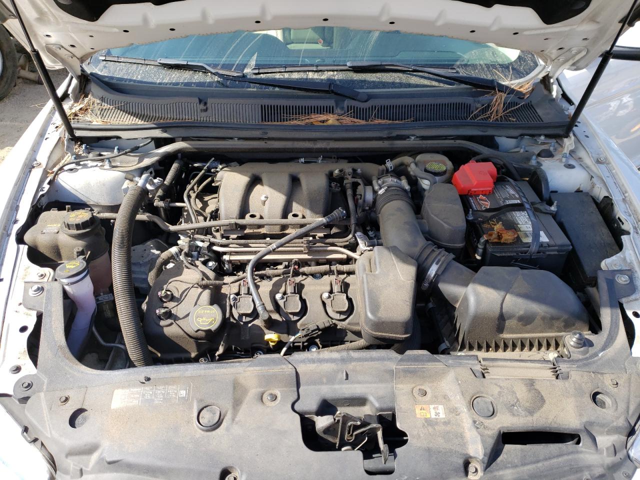 Photo 7 from auction – 2016 FORD TAURUS SEL with VIN 1FAHP2E87GG135735
