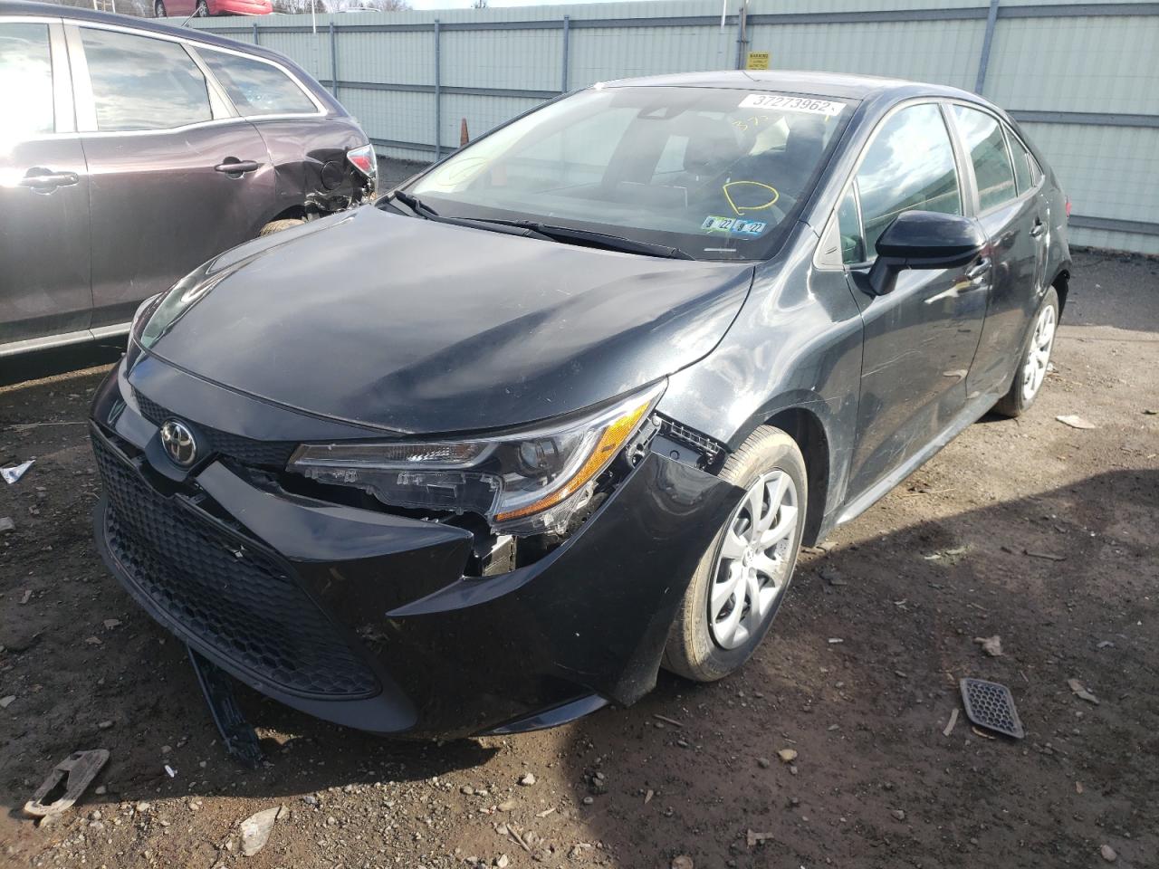 Photo 2 from auction – 2020 TOYOTA COROLLA LE with VIN 5YFEPRAE6LP047592