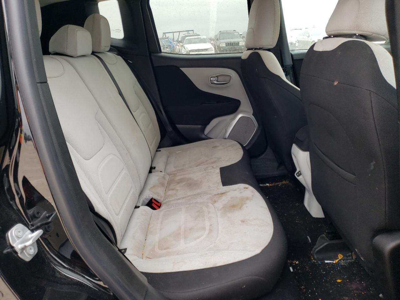 Photo 6 from auction – 2018 JEEP RENEGADE L with VIN ZACCJABB0JPH25110
