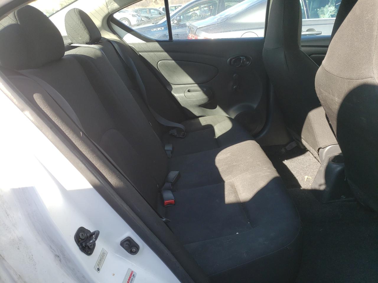 Photo 6 from auction – 2016 NISSAN VERSA S with VIN 3N1CN7AP1GL832210