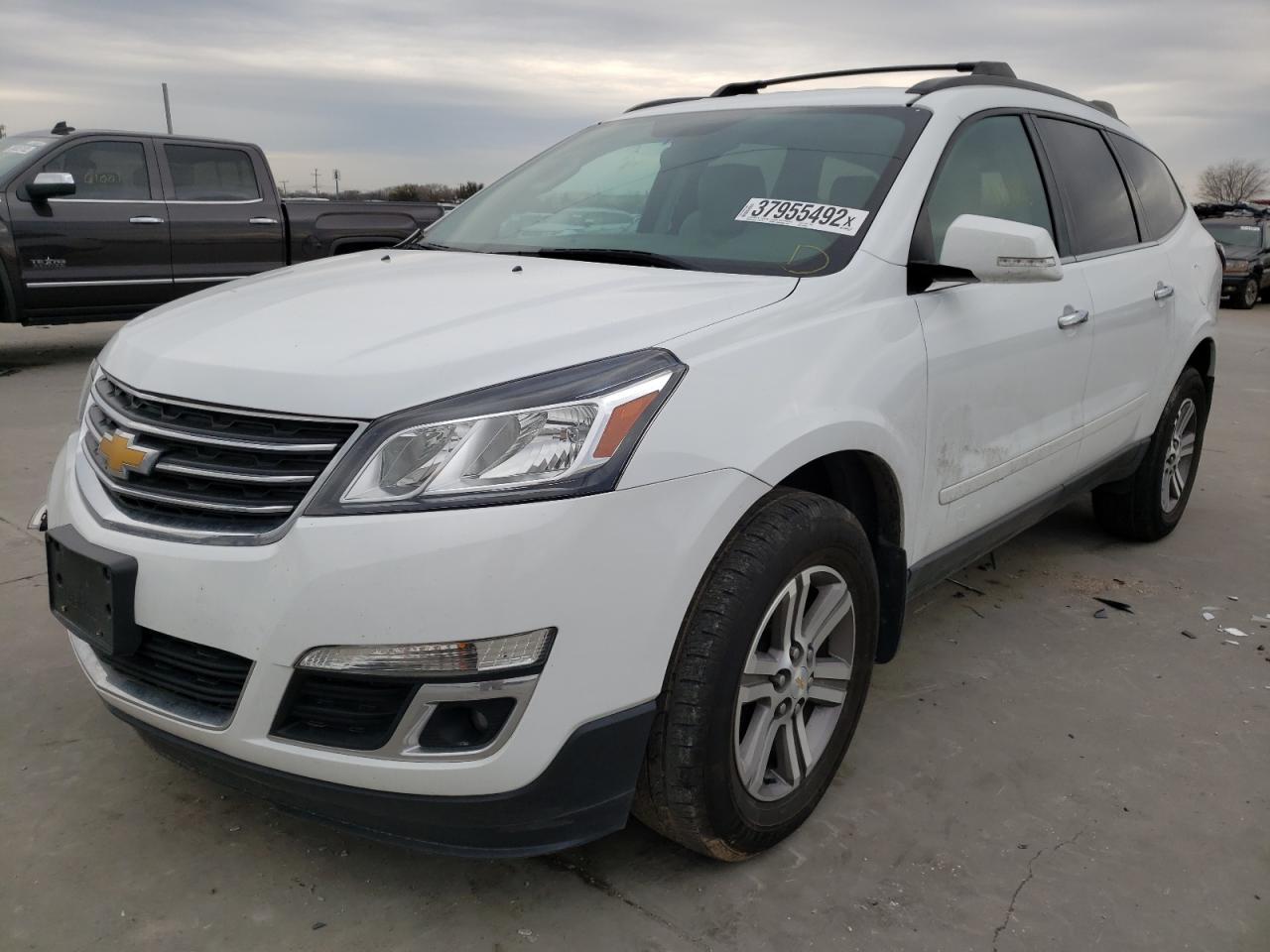 Photo 2 from auction – 2017 CHEVROLET TRAVERSE L with VIN 1GNKRHKD4HJ340861