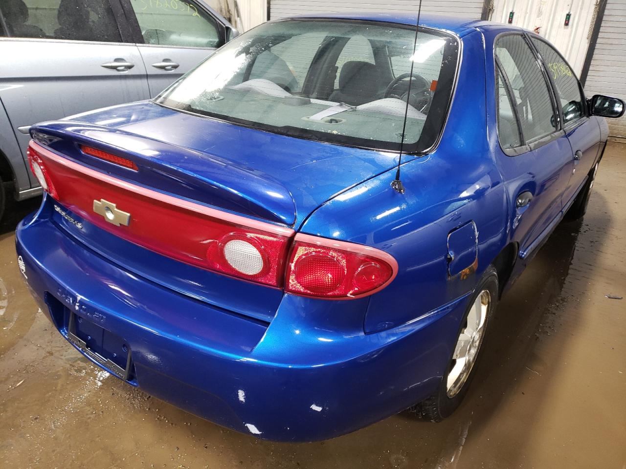 Photo 4 from auction – 2004 CHEVROLET CAVALIER L with VIN 1G1JF52F447268427