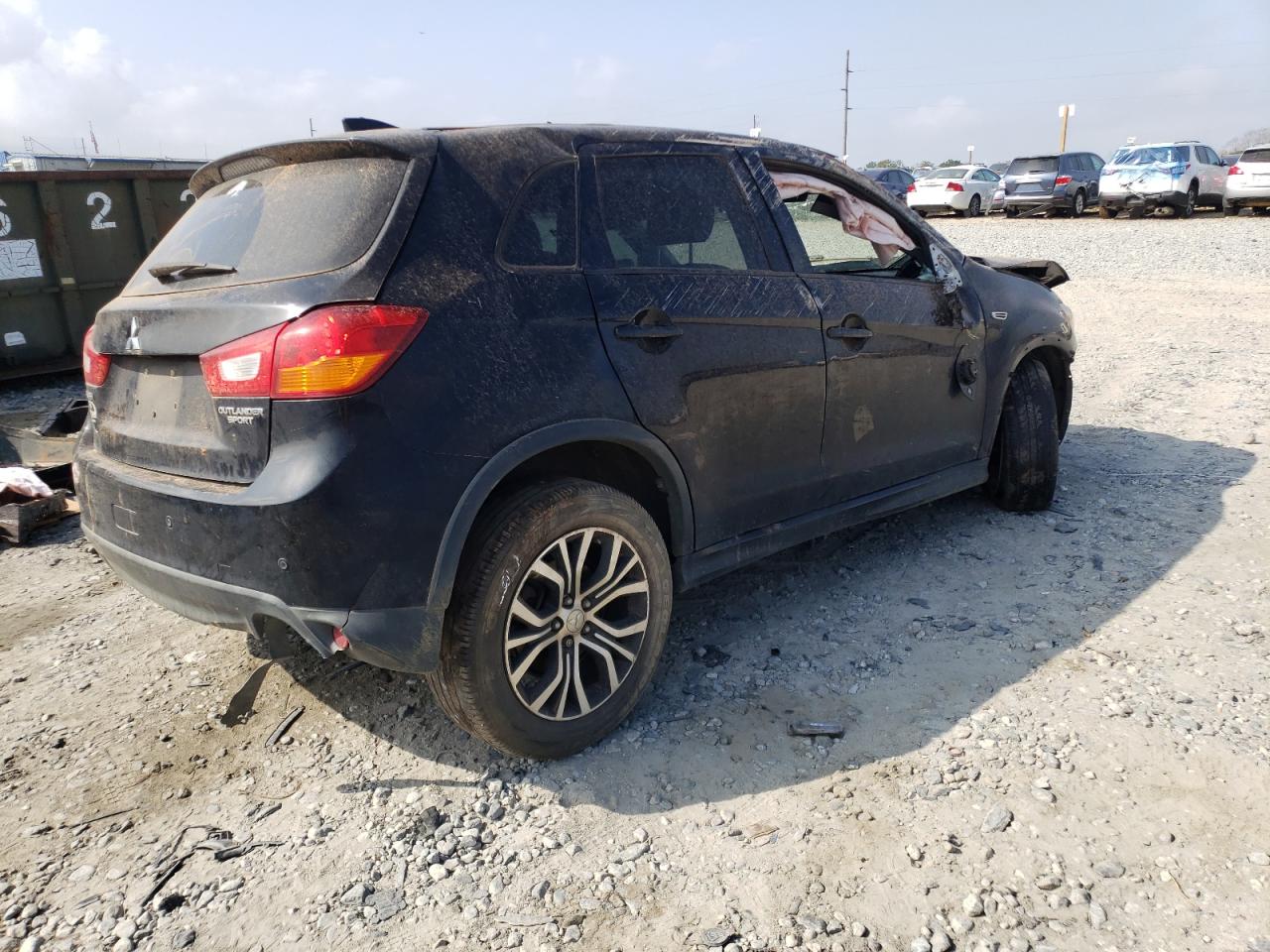 Photo 4 from auction – 2017 MITSUBISHI OUTLANDER with VIN JA4AP3AU0HZ022715