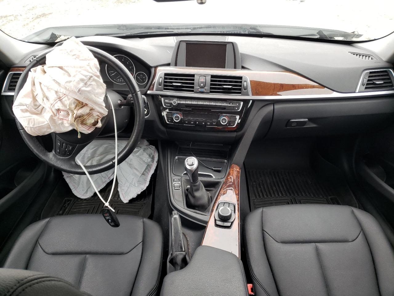 Photo 9 from auction – 2017 BMW 320 I with VIN WBA8A9C31HK622615