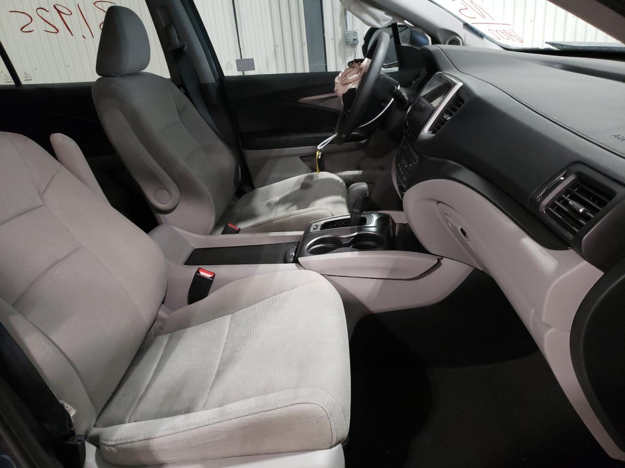 Photo 5 from auction – 2018 HONDA PILOT EX with VIN 5FNYF6H38JB066902
