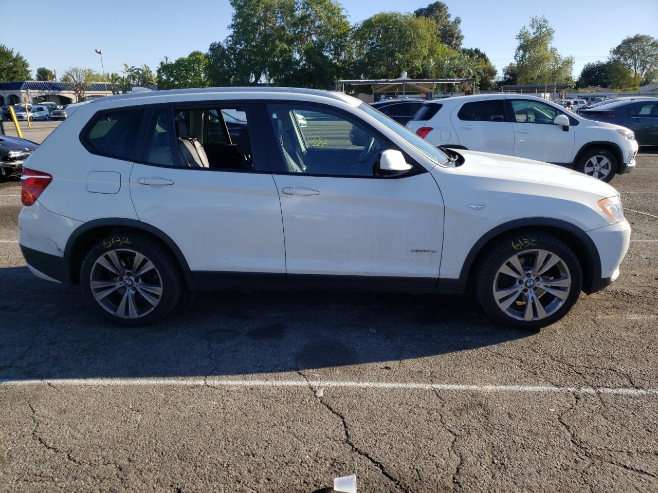 Photo 9 from auction – 2014 BMW X3 XDRIVE3 with VIN 5UXWX7C59E0E75144