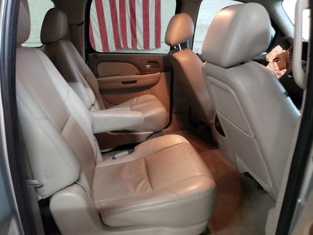 Photo 6 from auction – 2013 CHEVROLET SUBURBAN C with VIN 1GNSCKE03DR100462