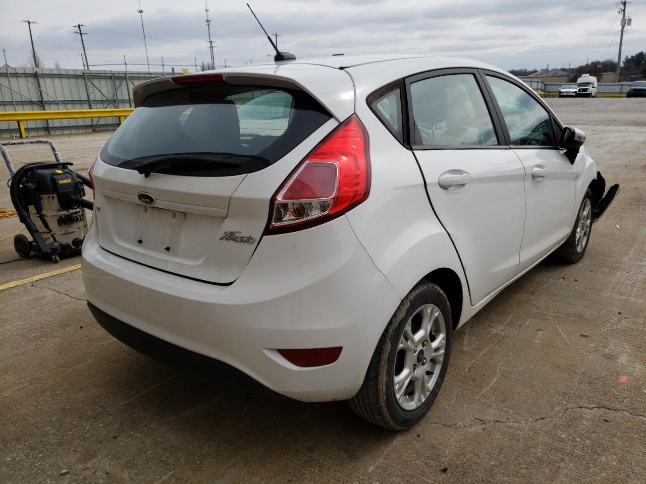 Photo 4 from auction – 2016 FORD FIESTA SE with VIN 3FADP4EJ6GM138483