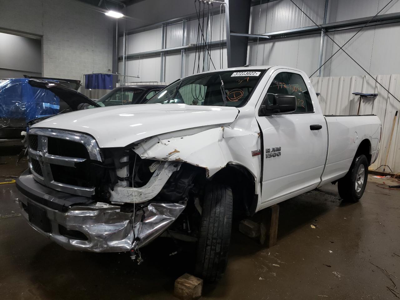 Photo 2 from auction – 2014 RAM 1500 ST with VIN 3C6JR6DT0EG190667