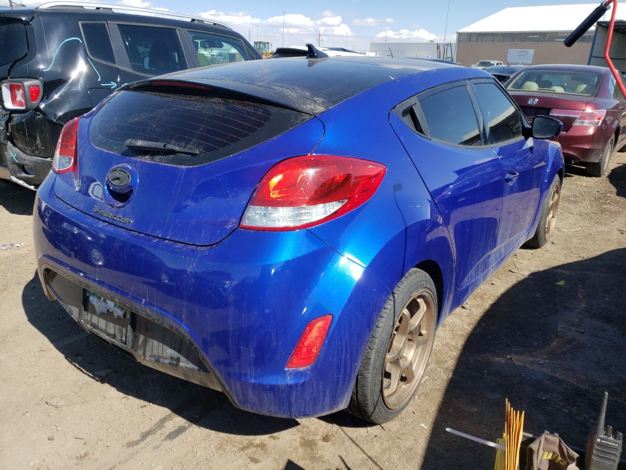 Photo 4 from auction – 2014 HYUNDAI VELOSTER with VIN KMHTC6AD9EU218264