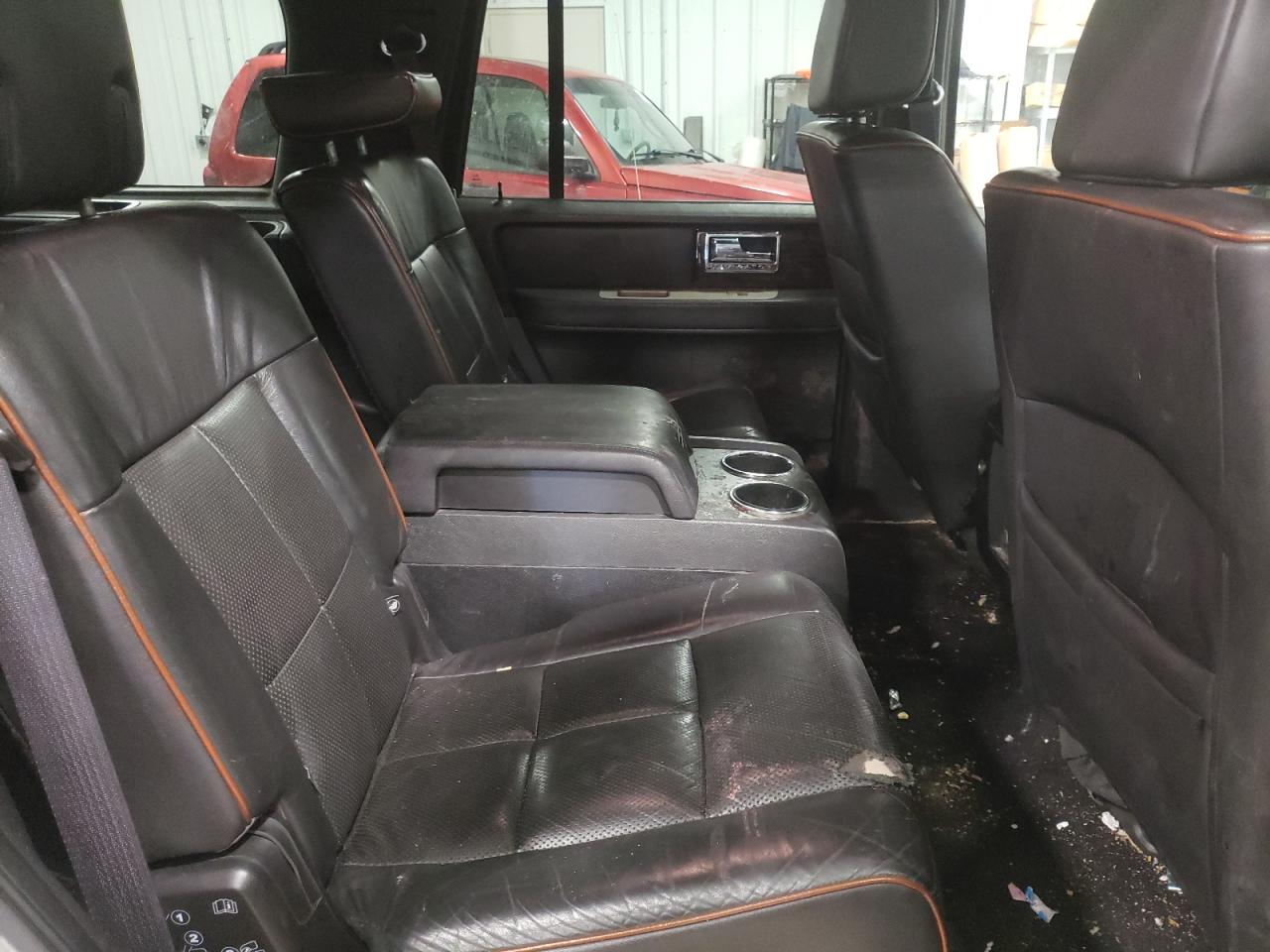 Photo 6 from auction – 2008 LINCOLN NAVIGATOR with VIN 5LMFU28508LJ10463