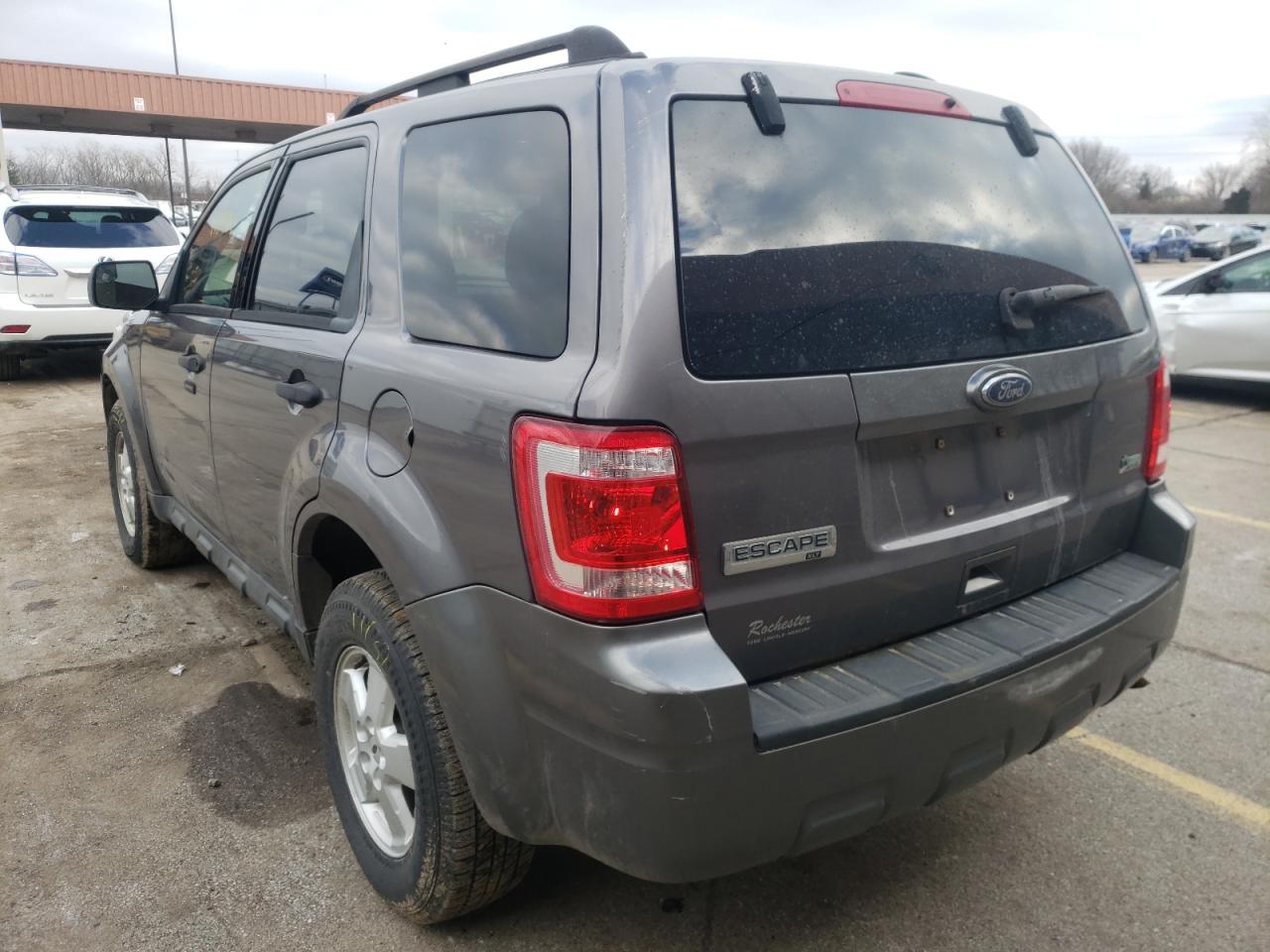 Photo 3 from auction – 2010 FORD ESCAPE XLT with VIN 1FMCU0DG0AKA36071