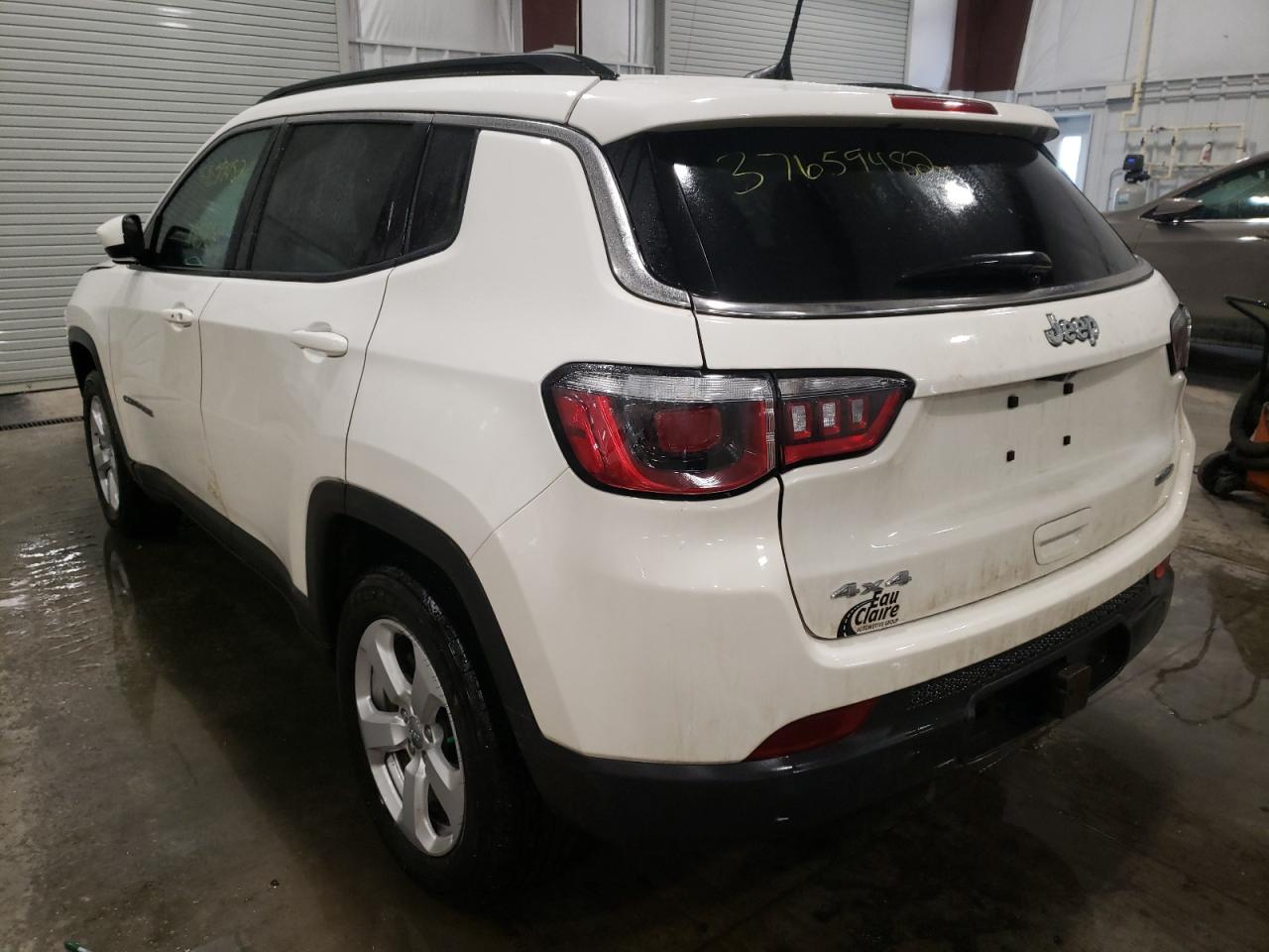 Photo 3 from auction – 2020 JEEP COMPASS LA with VIN 3C4NJDBB8LT161177