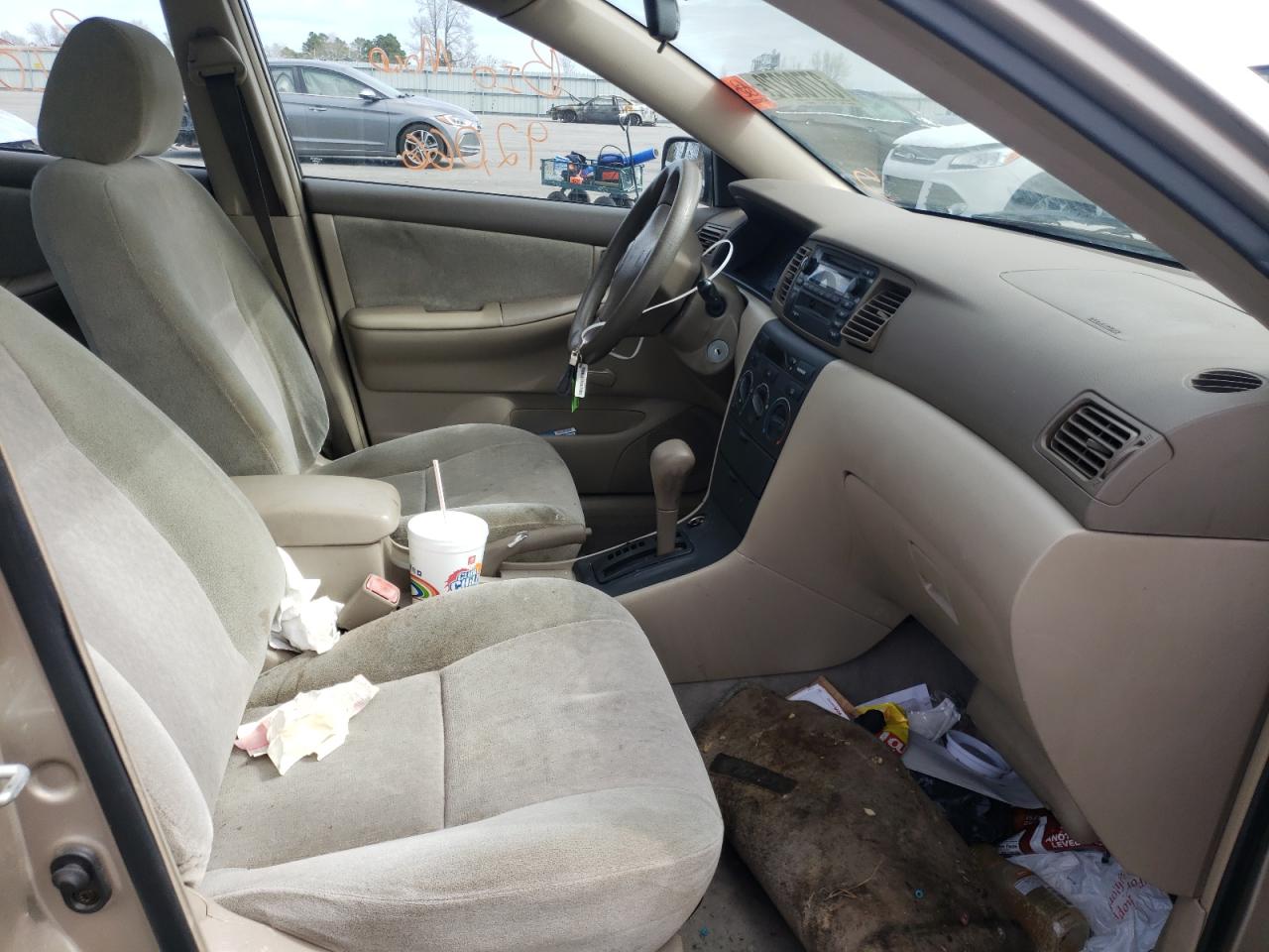 Photo 5 from auction – 2004 TOYOTA COROLLA CE with VIN 1NXBR32EX4Z194992