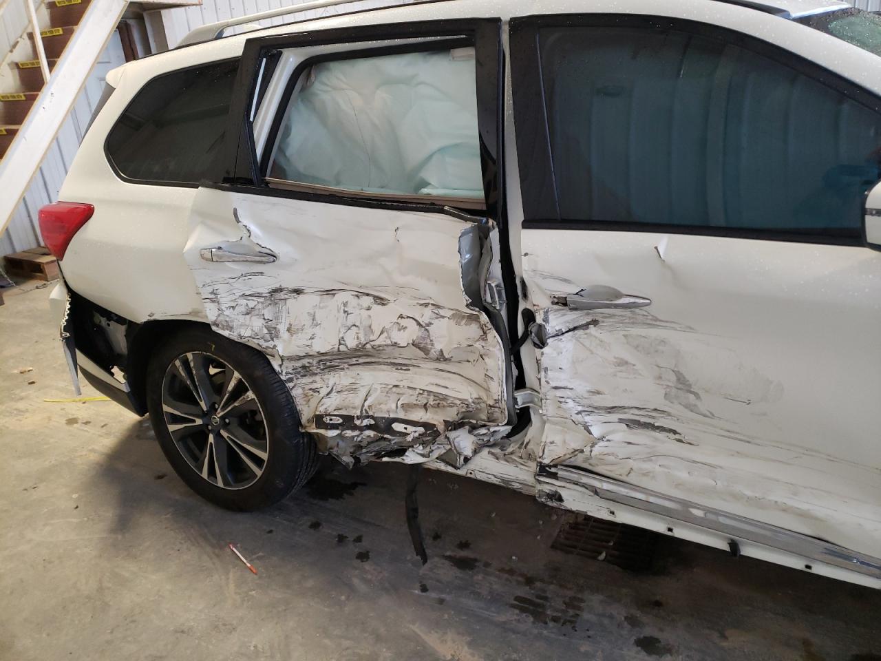 Photo 9 from auction – 2019 NISSAN PATHFINDER with VIN 5N1DR2MN3KC607466