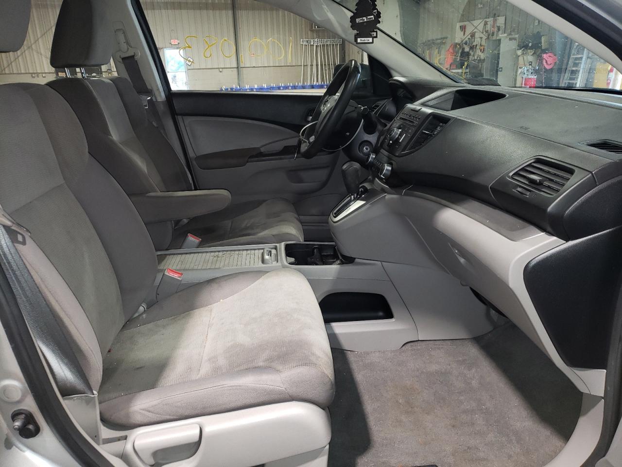 Photo 5 from auction – 2012 HONDA CR-V LX with VIN 2HKRM4H33CH603579