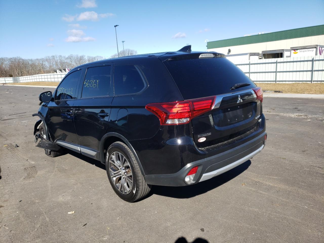 Photo 3 from auction – 2018 MITSUBISHI OUTLANDER with VIN JA4AZ3A38JZ021478