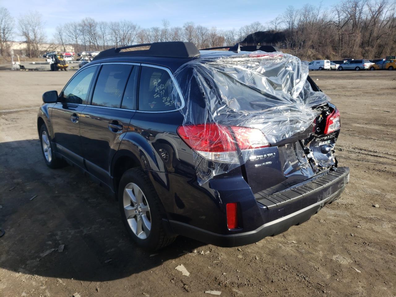 Photo 3 from auction – 2013 SUBARU OUTBACK 2. with VIN 4S4BRBKC1D3219230