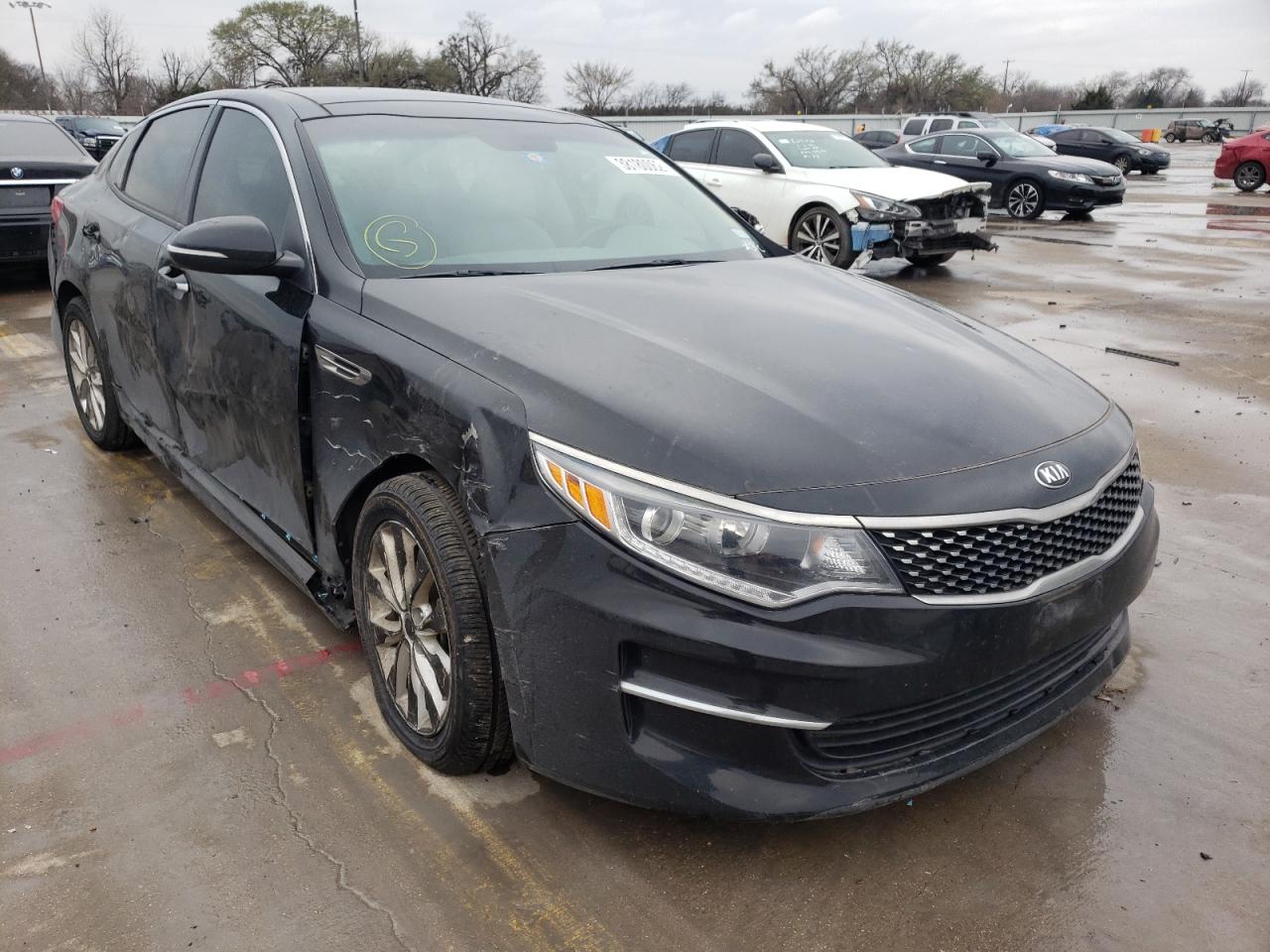 KIA OPTIMA EX 2018 with VIN 5XXGU4L30JG218682 - Photo from auction