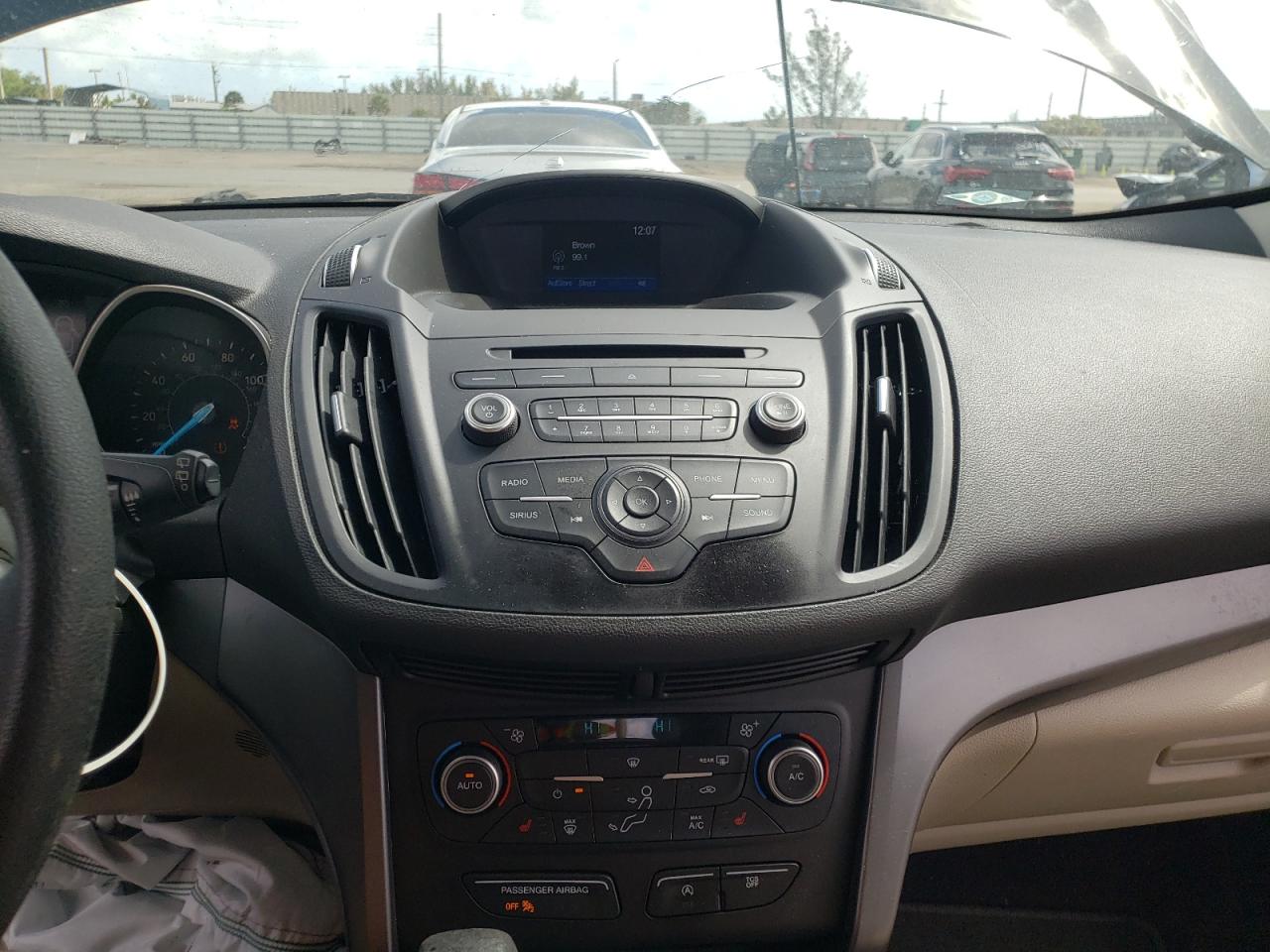 Photo 9 from auction – 2018 FORD ESCAPE SE with VIN 1FMCU0GD4JUA75252