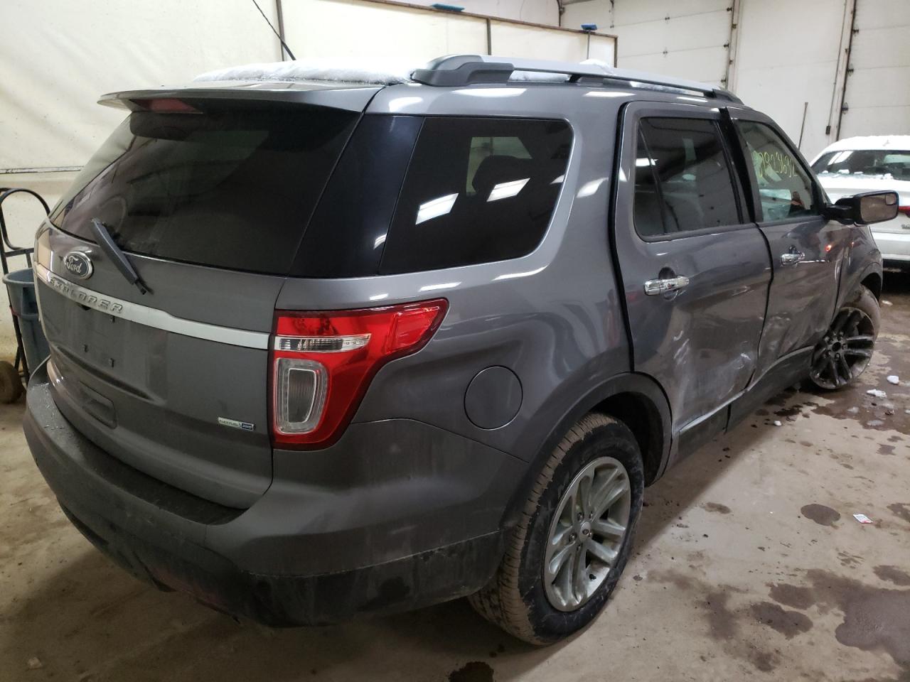 Photo 4 from auction – 2013 FORD EXPLORER X with VIN 1FM5K8D85DGC92090