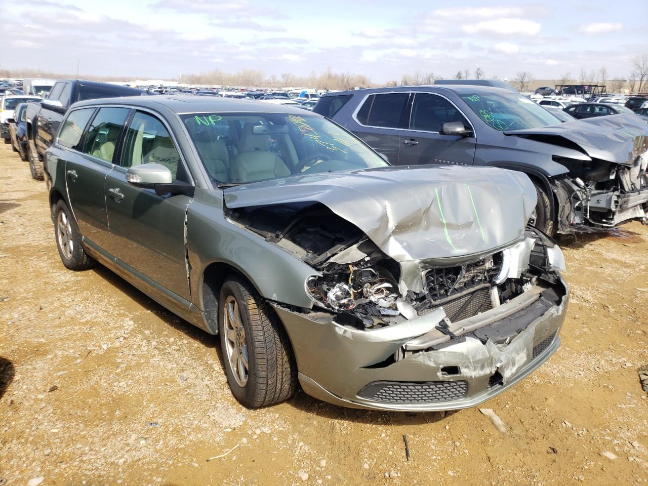 Photo 1 from auction – 2008 VOLVO V70 3.2 with VIN YV1BW982381051039