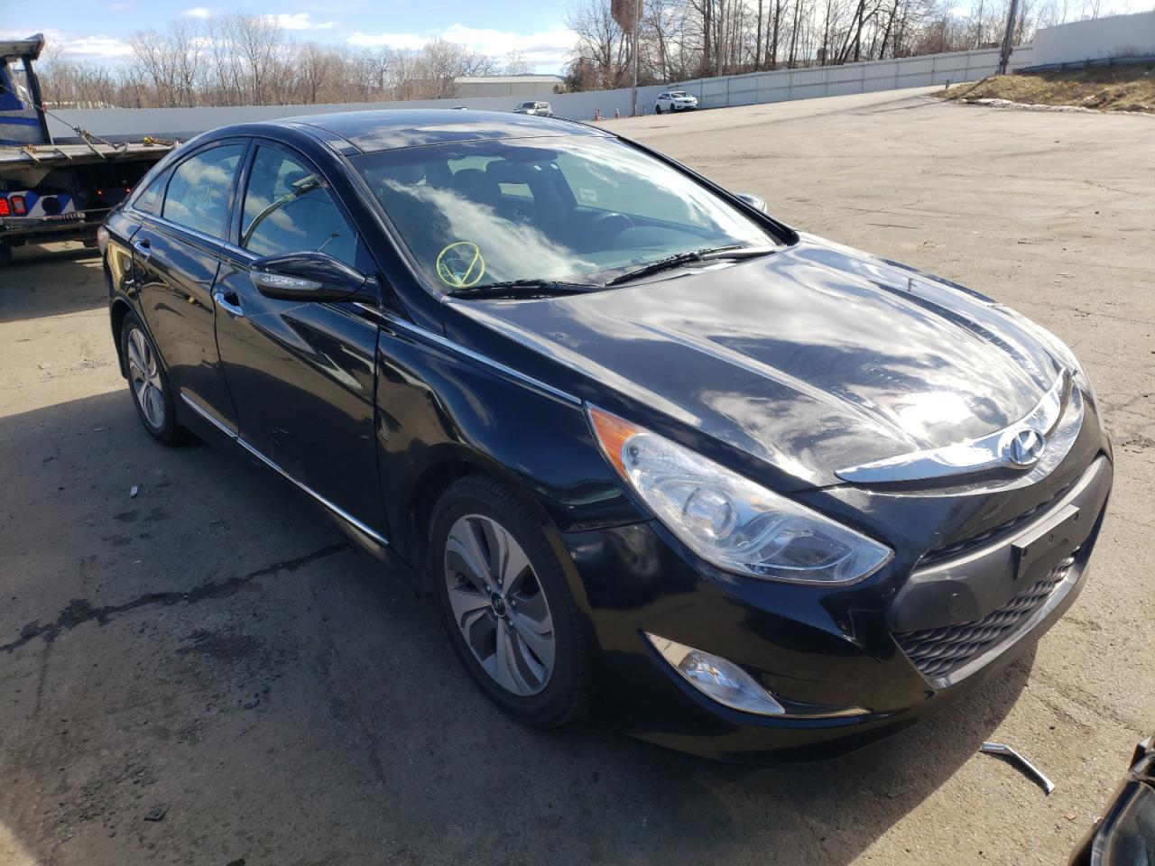 Photo 1 from auction – 2015 HYUNDAI SONATA HYB with VIN KMHEC4A43FA128219