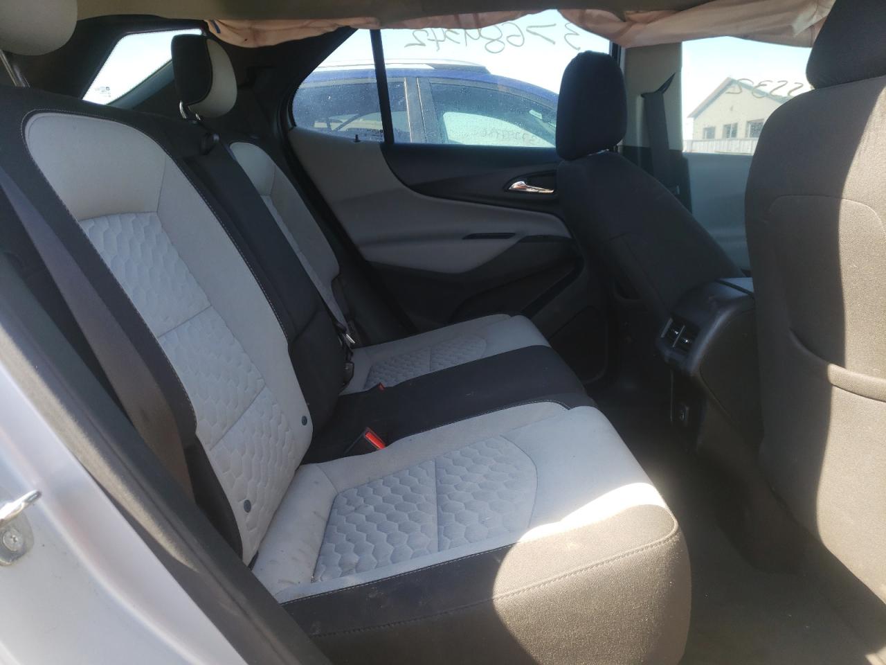Photo 6 from auction – 2020 CHEVROLET EQUINOX LS with VIN 2GNAXHEVXL6243286